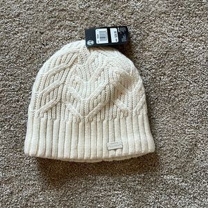 New with tags, Under Armour cream color winter hat!